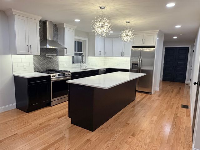 212 St Louis Avenue, Woonsocket, RI 02895