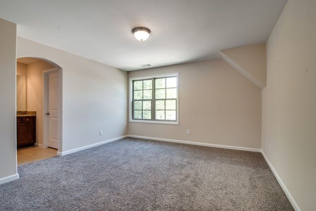 4012 Tawnya Charles Ln, Murfreesboro, TN 37128