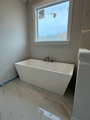 5393 BUTTERCUP LN, Lakeland, TN 38002