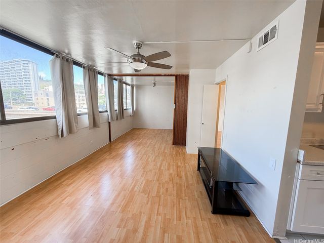 1134 Kinau Street 607, Honolulu, HI 96814