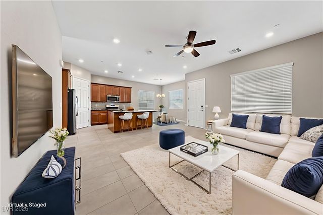 208 Coltrane Canyon Avenue, Henderson, NV 89011