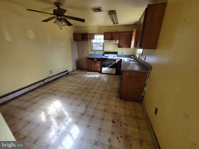 316 NEWPORT RD, Bristol, PA 19007