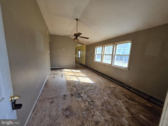 316 NEWPORT RD, Bristol, PA 19007