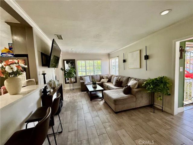 4547 Jones Avenue, Riverside, CA 92505