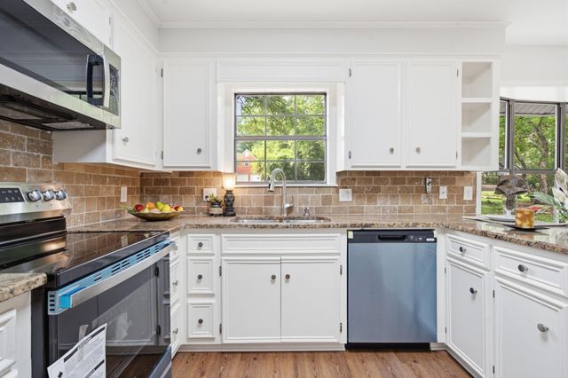 3010 Raphael Dr., Hattiesburg, MS 39402