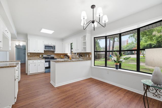 3010 Raphael Dr., Hattiesburg, MS 39402