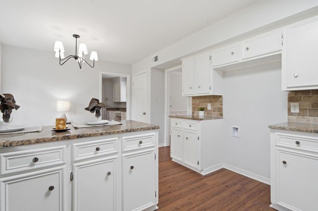 3010 Raphael Dr., Hattiesburg, MS 39402