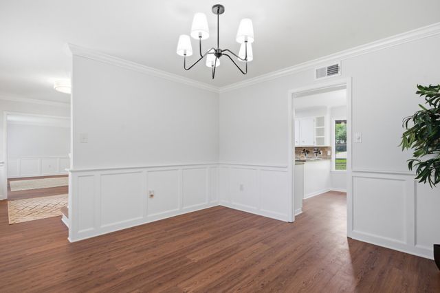3010 Raphael Dr., Hattiesburg, MS 39402