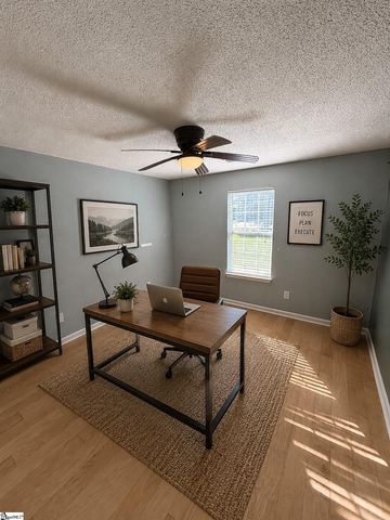 8 Bass Way, Taylors, SC 29687