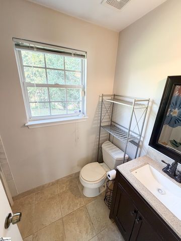8 Bass Way, Taylors, SC 29687