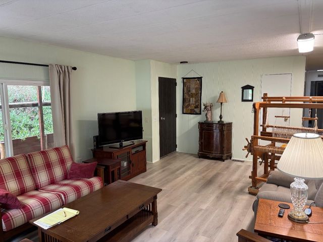 809 Maher Road, Royal Oaks, CA 95076