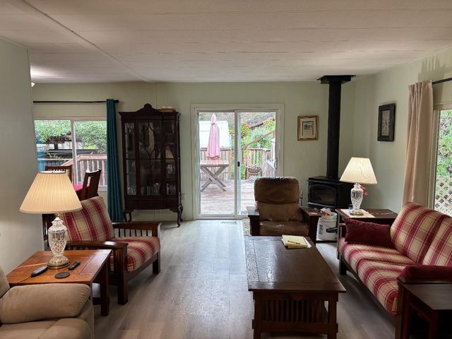 809 Maher Road, Royal Oaks, CA 95076