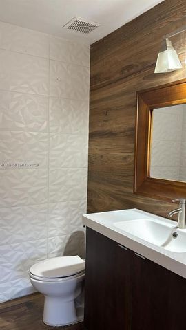 11479 NW 60th Ter 373, Doral, FL 33178