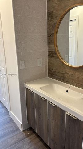 11479 NW 60th Ter 373, Doral, FL 33178