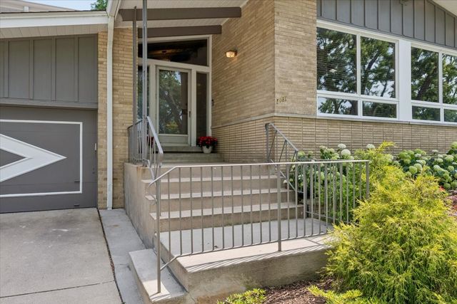 3131 Central Avenue, Wilmette, IL 60091