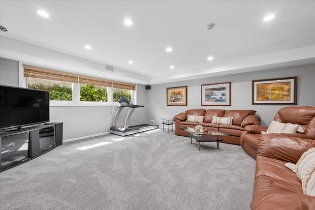 3131 Central Avenue, Wilmette, IL 60091