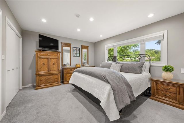 3131 Central Avenue, Wilmette, IL 60091
