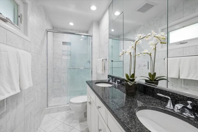 3131 Central Avenue, Wilmette, IL 60091