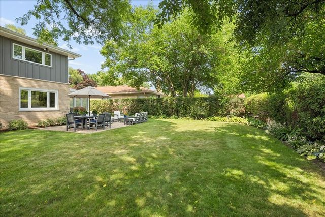 3131 Central Avenue, Wilmette, IL 60091
