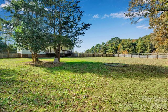 513 Weathers Creek Road, Troutman, NC 28166