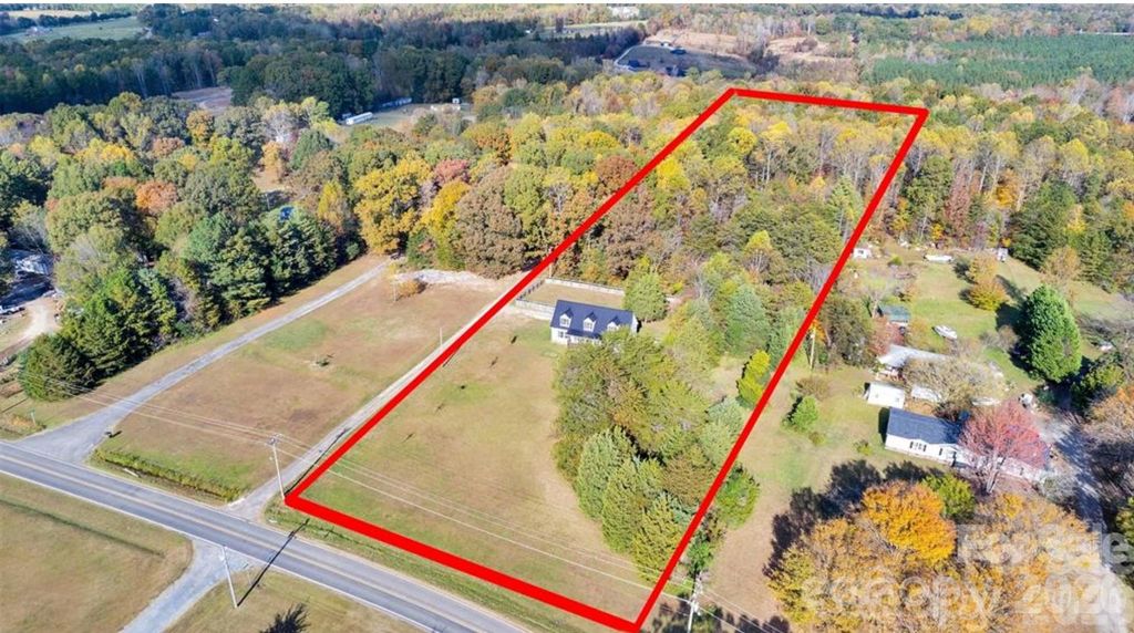 513 Weathers Creek Road, Troutman, NC 28166
