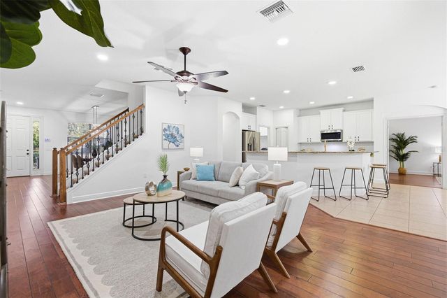 7907 HAMPTON LAKE DRIVE, Tampa, FL 33647