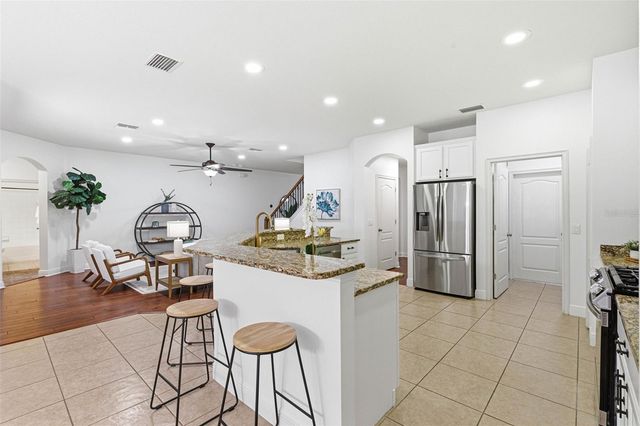 7907 HAMPTON LAKE DRIVE, Tampa, FL 33647