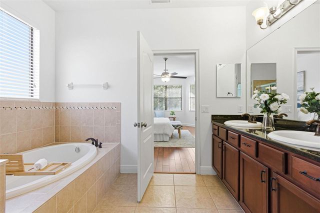 7907 HAMPTON LAKE DRIVE, Tampa, FL 33647