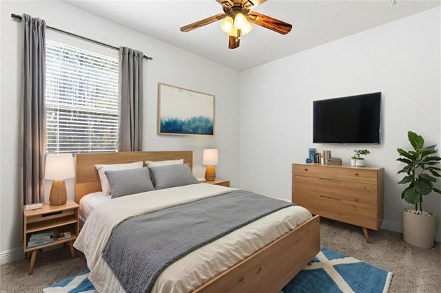 7907 HAMPTON LAKE DRIVE, Tampa, FL 33647