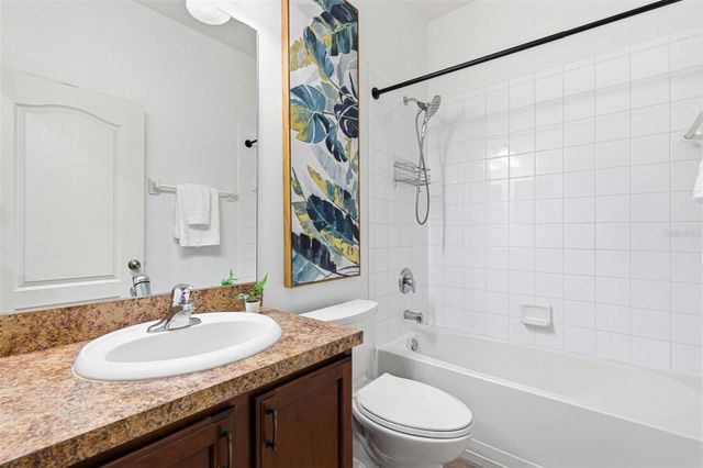 7907 HAMPTON LAKE DRIVE, Tampa, FL 33647