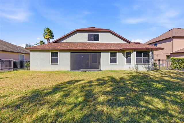 7907 HAMPTON LAKE DRIVE, Tampa, FL 33647