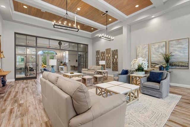 7907 HAMPTON LAKE DRIVE, Tampa, FL 33647