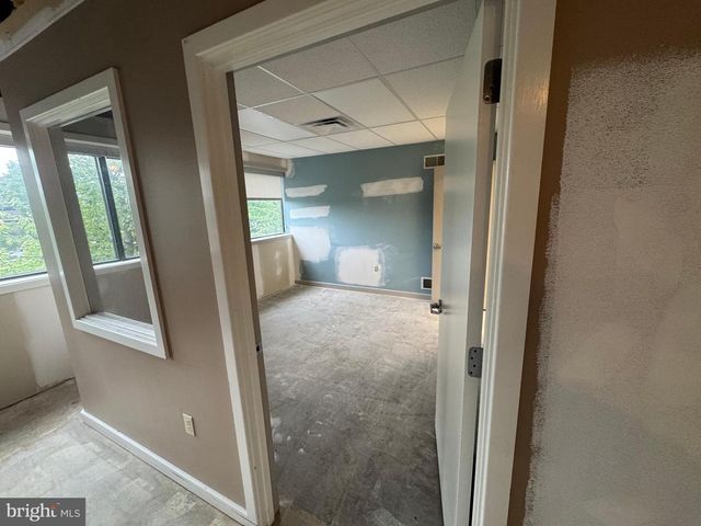 1858 CHARTER LANE #204, Lancaster, PA 17601