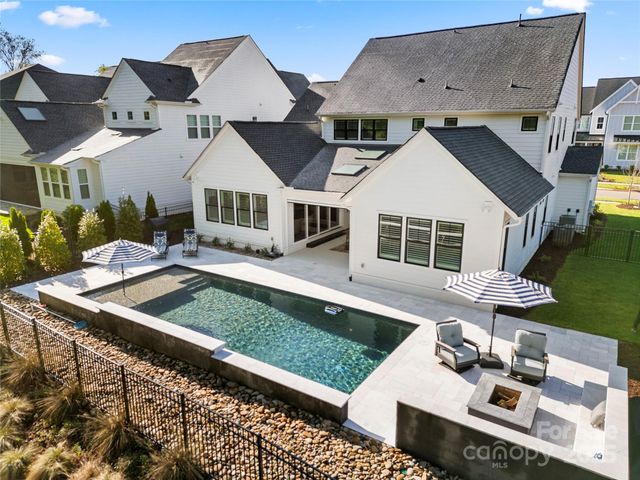14013 Pinoli Pine Circle, Huntersville, NC 28078