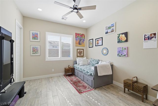 8260 Sweetwater Creek Way, Las Vegas, NV 89113