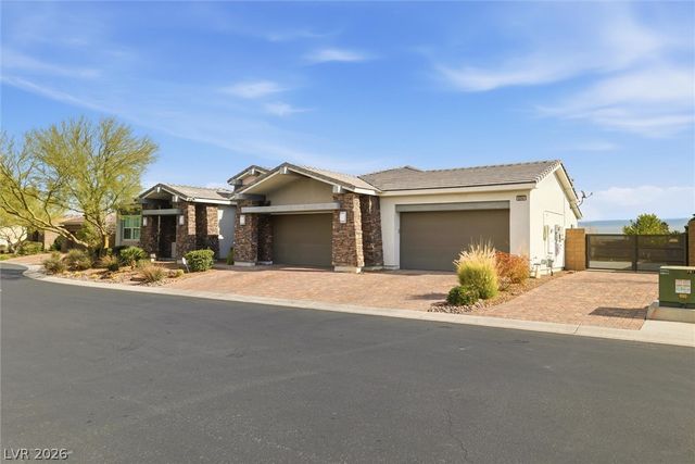 8260 Sweetwater Creek Way, Las Vegas, NV 89113