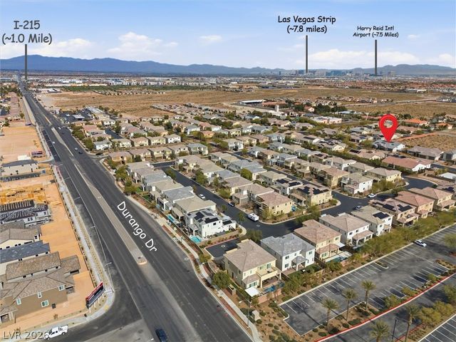 8260 Sweetwater Creek Way, Las Vegas, NV 89113