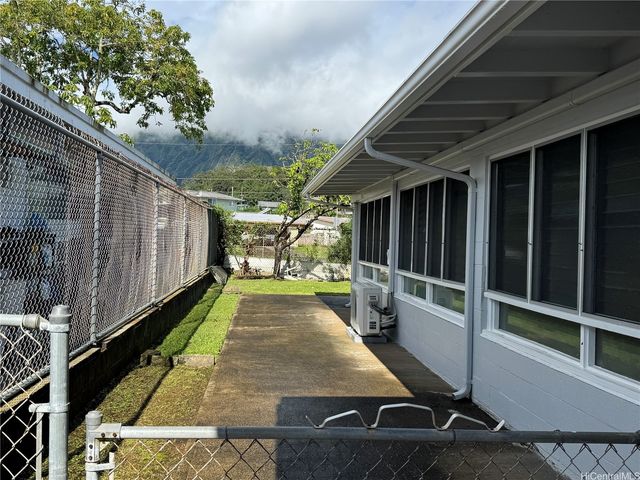 45-541 Keole Street, Kaneohe, HI 96744
