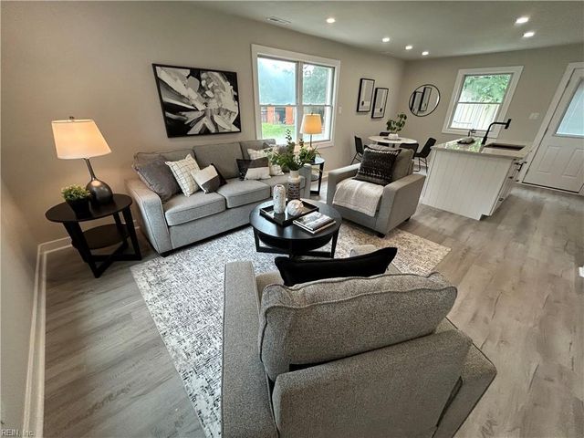 3006 Menands DR, Chesapeake, VA 23325