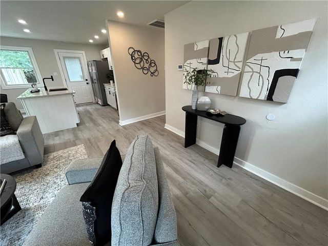 3006 Menands DR, Chesapeake, VA 23325