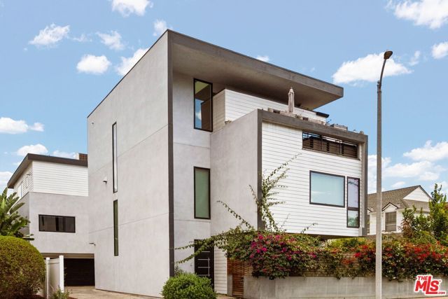 3256 Colony Circle, Los Angeles, CA 90027