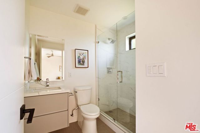 3256 Colony Circle, Los Angeles, CA 90027