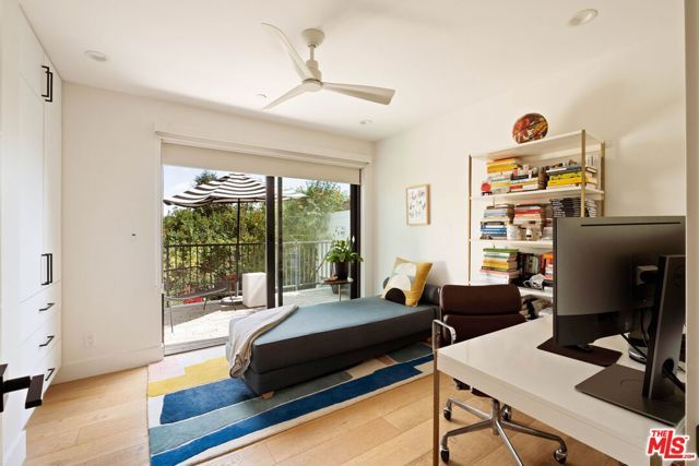 3256 Colony Circle, Los Angeles, CA 90027
