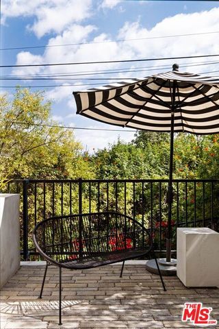 3256 Colony Circle, Los Angeles, CA 90027
