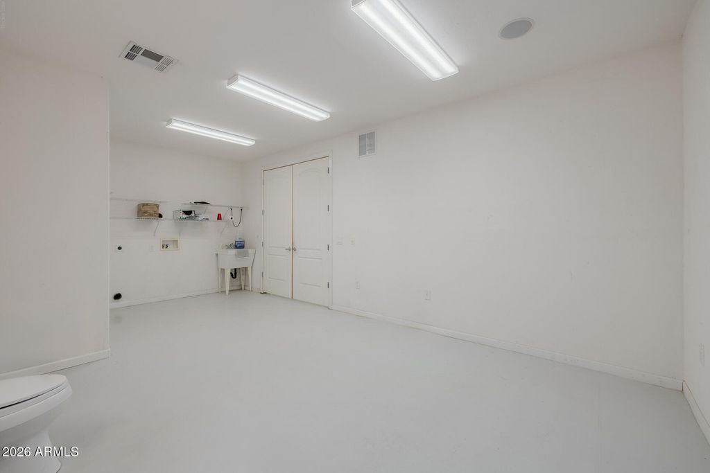 Image 101 of property listing at 10433 W MARIPOSA GRANDE --, Peoria, AZ 85383