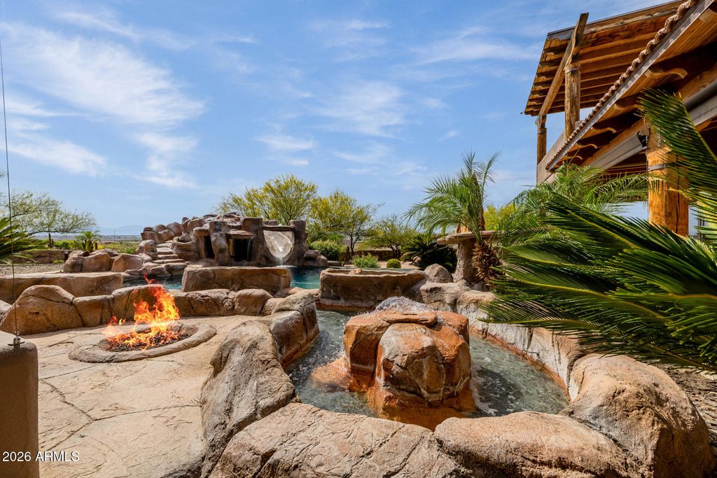 Image 127 of property listing at 10433 W MARIPOSA GRANDE --, Peoria, AZ 85383