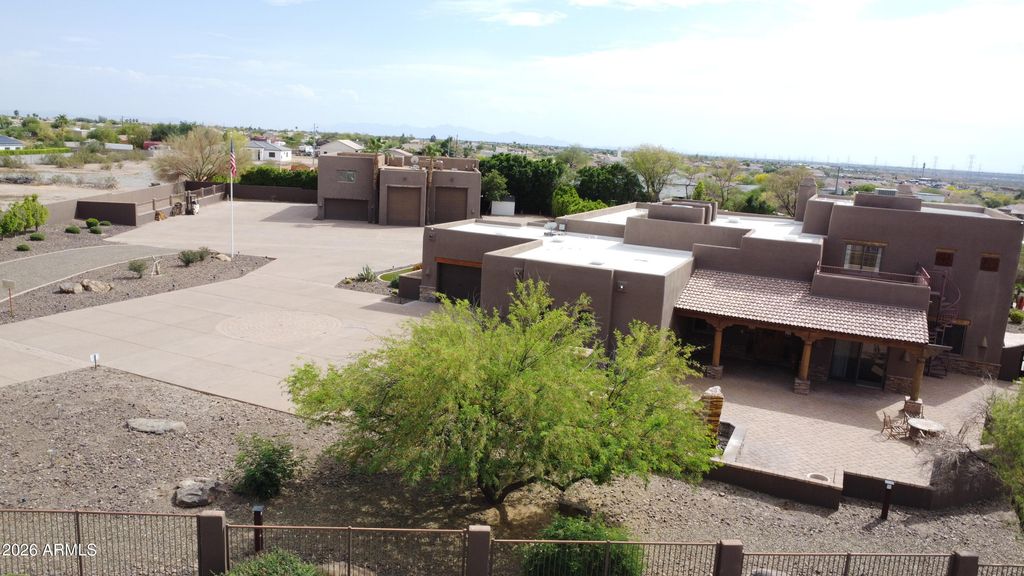 Image 139 of property listing at 10433 W MARIPOSA GRANDE --, Peoria, AZ 85383