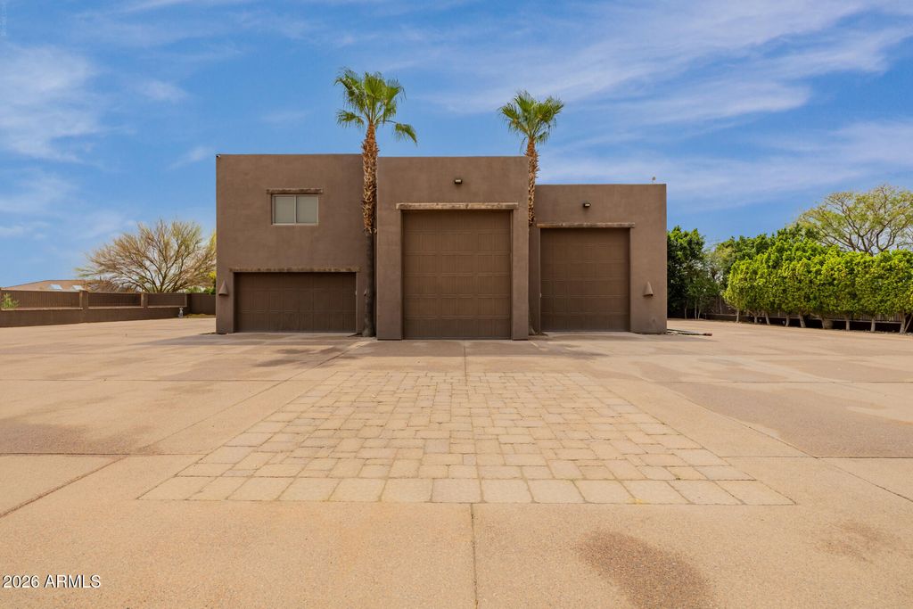 Image 21 of property listing at 10433 W MARIPOSA GRANDE --, Peoria, AZ 85383