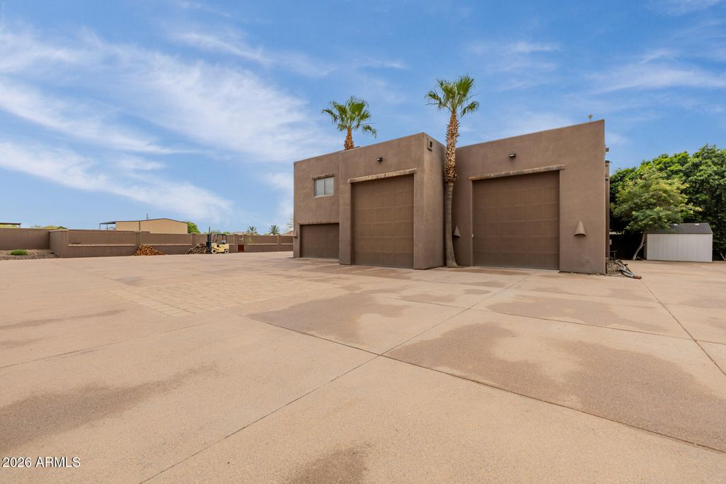 Image 22 of property listing at 10433 W MARIPOSA GRANDE --, Peoria, AZ 85383