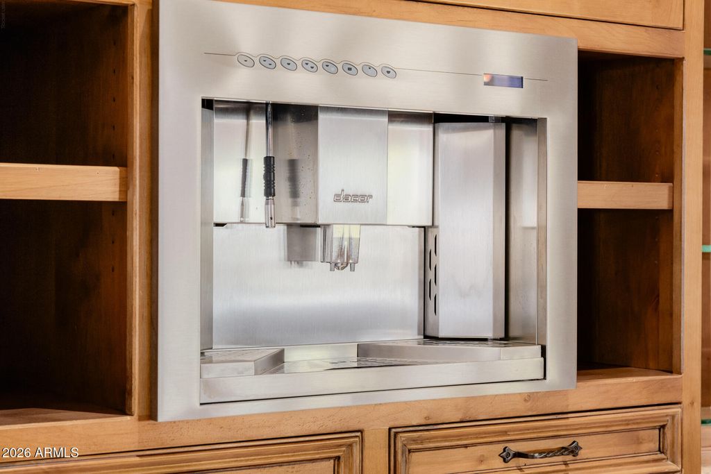 Image 43 of property listing at 10433 W MARIPOSA GRANDE --, Peoria, AZ 85383